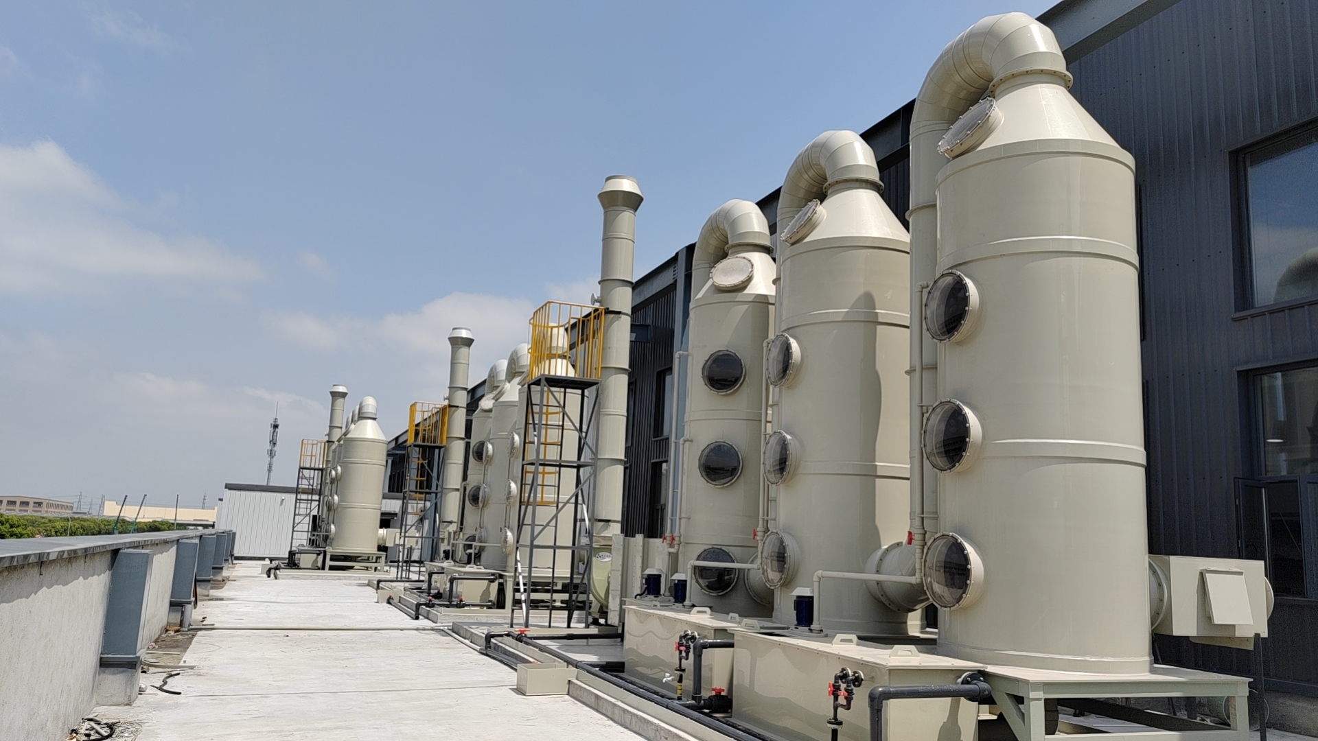 華新客戶上海某企業(yè)廢氣處理項目